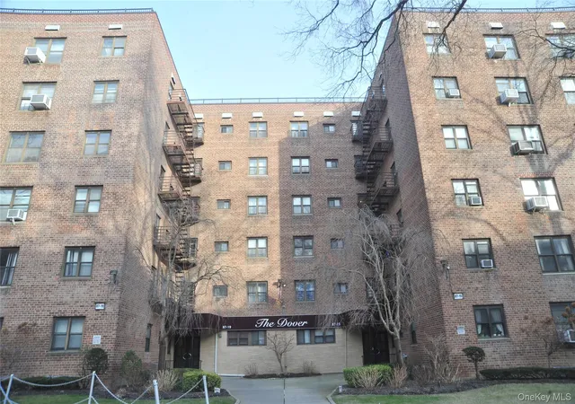 87-19-204-street-a53-hollis-ny-11423/hzid_9b8ffa90