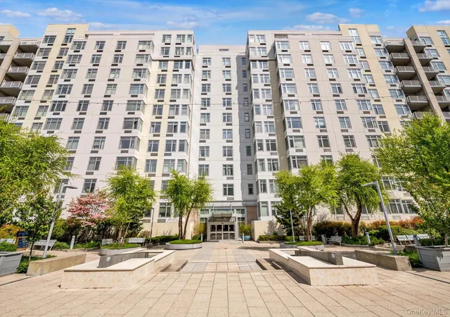 40-22-college-point-blvd-9p-new-york-ny-11354/hzid_25f1f32b