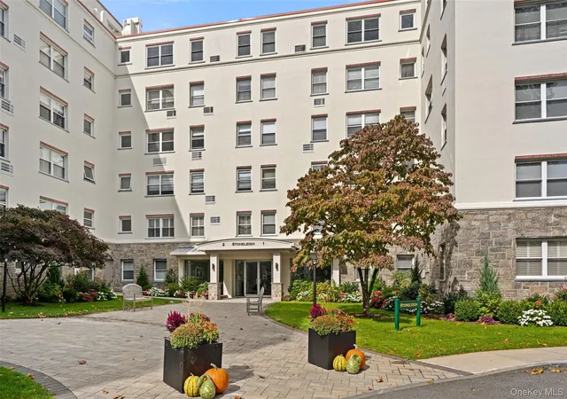 2-stoneleigh-plz-6i-eastchester-ny-10708/hzid_044601d5