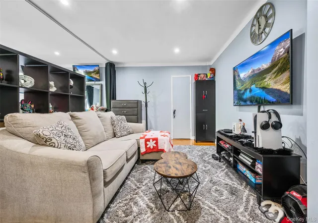 14350-hoover-ave-505-new-york-ny-11435/hzid_fd4b5d20