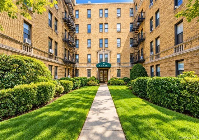 43-calton-rd-4n-new-rochelle-ny-10804/hzid_256df78f