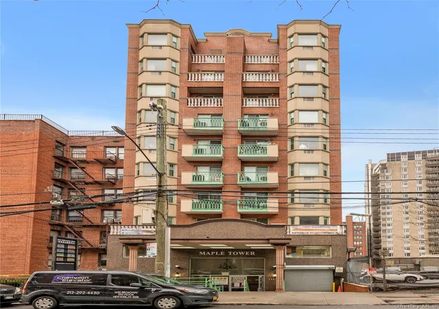134-43-maple-ave-7b-new-york-ny-11354/hzid_e8594676