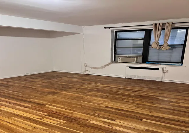 44-10-macnish-ave-1b-new-york-ny-11373/hzid_4d20845b
