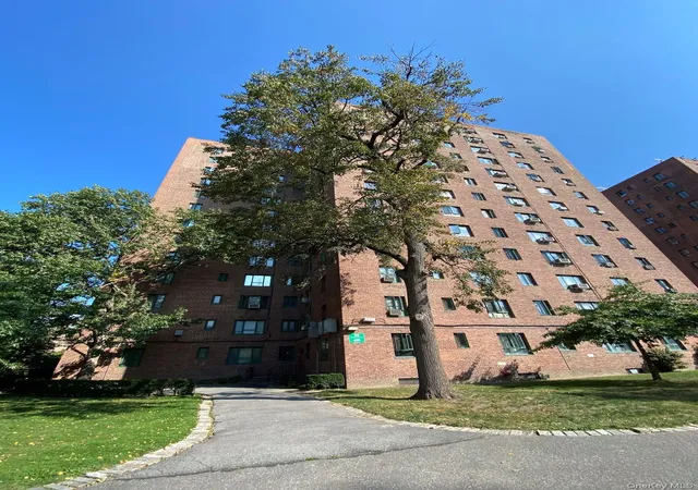 14-metropolitan-oval-12b-new-york-ny-10462/hzid_23b7dcca