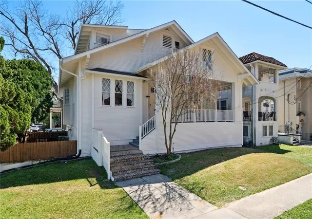 2039-calhoun-st-new-orleans-la-70118/hzid_005f2284