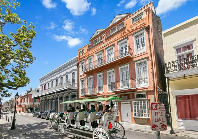 627-ursulines-ave-9-new-orleans-la-70116/hzid_2a53935a