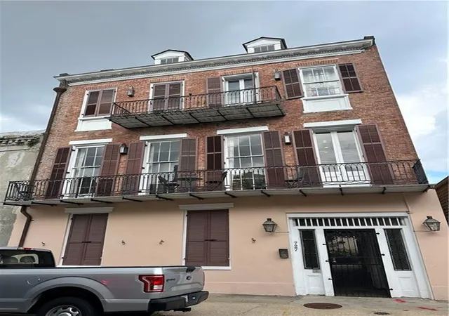 727-barracks-st-5-new-orleans-la-70116/hzid_0fe7c971
