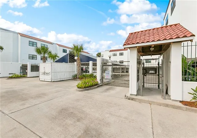8654-pontchartrain-blvd-18-new-orleans-la-70124/hzid_384e80e9