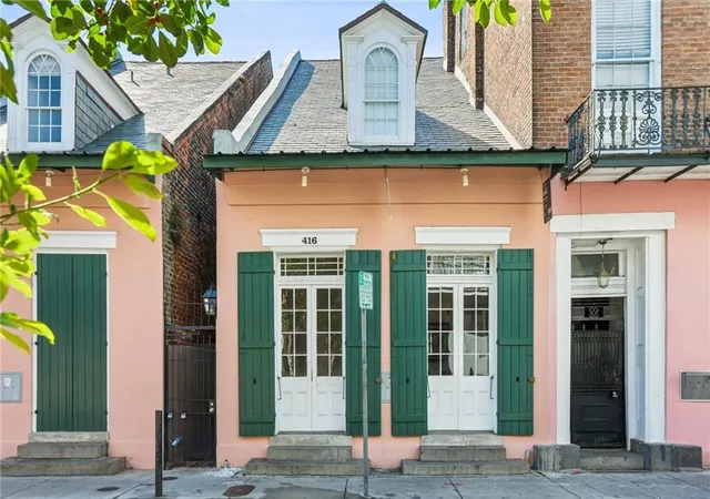 416-burgundy-st-1-new-orleans-la-70112/hzid_e42aae63