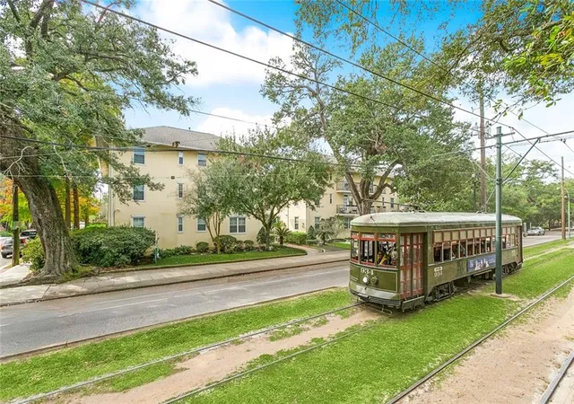 7444-st-charles-ave-204-new-orleans-la-70118/hzid_92fdddf5