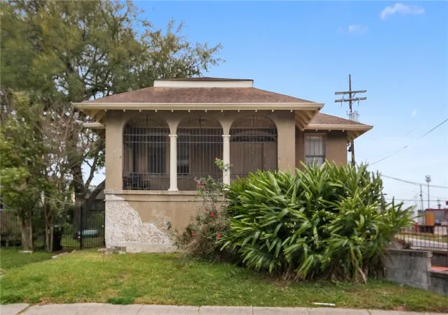4001-elba-st-new-orleans-la-70125/hzid_8c008405