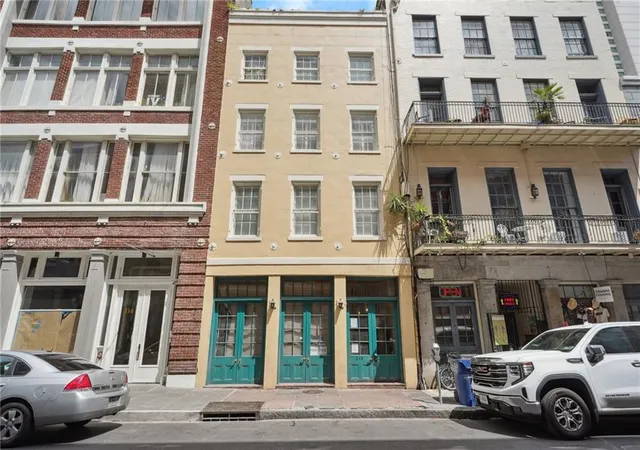 214-chartres-st-3-new-orleans-la-70130/hzid_a6b5d691