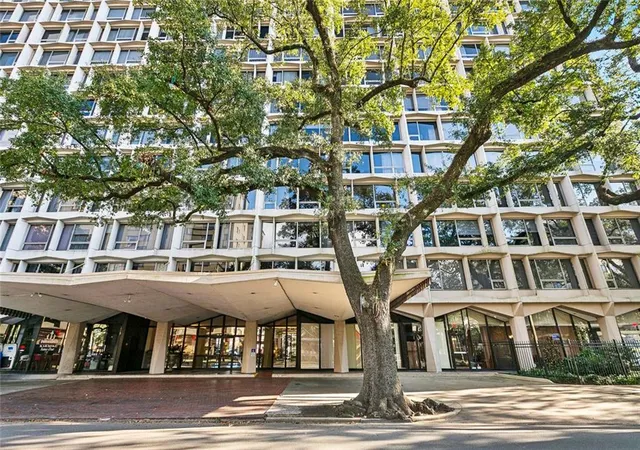 2100-st-charles-ave-7m-new-orleans-la-70130/hzid_32886e55