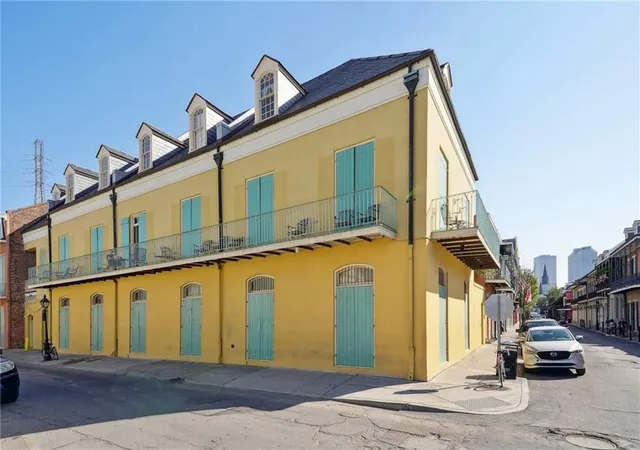 1040-chartres-st-d9-new-orleans-la-70116/hzid_981a00f6