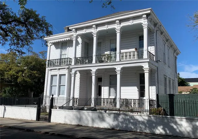 1631-esplanade-ave-b-new-orleans-la-70116/hzid_9e5fc1f8