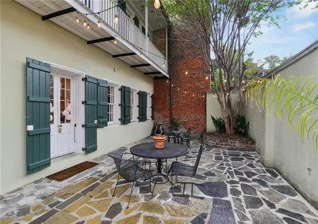 1017-conti-st-3-new-orleans-la-70112/hzid_d7969cac