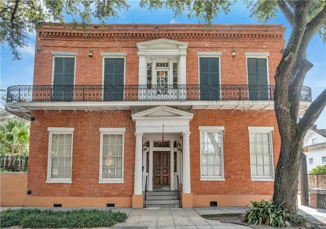 740-esplanade-ave-7-11-new-orleans-la-70116/hzid_c4da5078