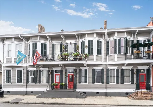 809-burgundy-st-809-new-orleans-la-70116/hzid_d685b378