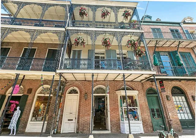 736-royal-st-new-orleans-la-70116/hzid_ad4fbf79