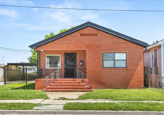 3121-n-galvez-st-new-orleans-la-70117/hzid_04b6ab24