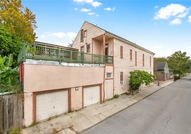 3619-21-burgundy-st-new-orleans-la-70117/hzid_d51b6fa6