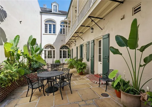 1225-bourbon-st-c-new-orleans-la-70116/hzid_ba683525