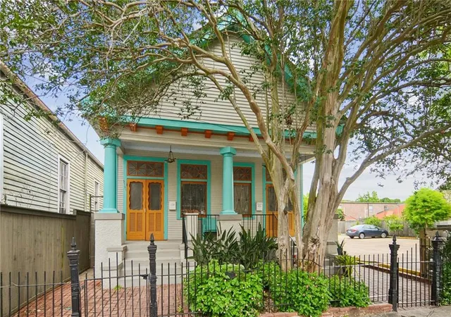 3131-33-dauphine-st-new-orleans-la-70117/hzid_709b1cdd