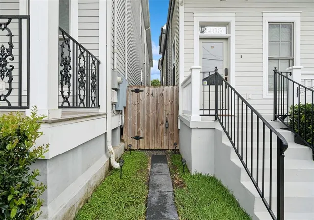 2410-valence-st-2410-new-orleans-la-70115/hzid_6cd74cb5