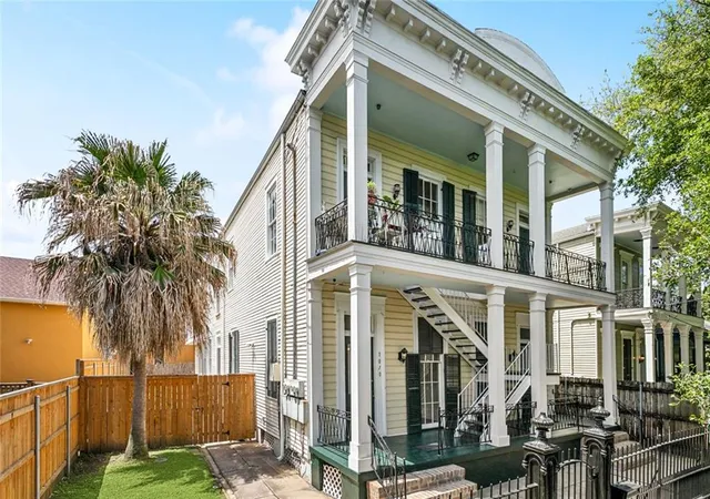 1010-12-philip-st-new-orleans-la-70130/hzid_6fb4d9ad