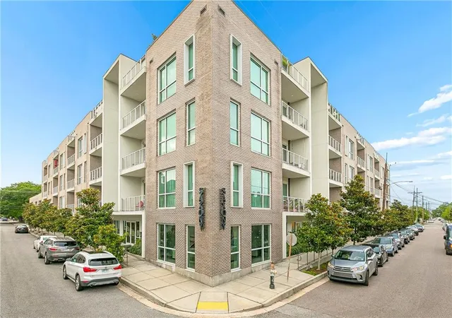 900-bartholomew-st-218-new-orleans-la-70117/hzid_2ccde726