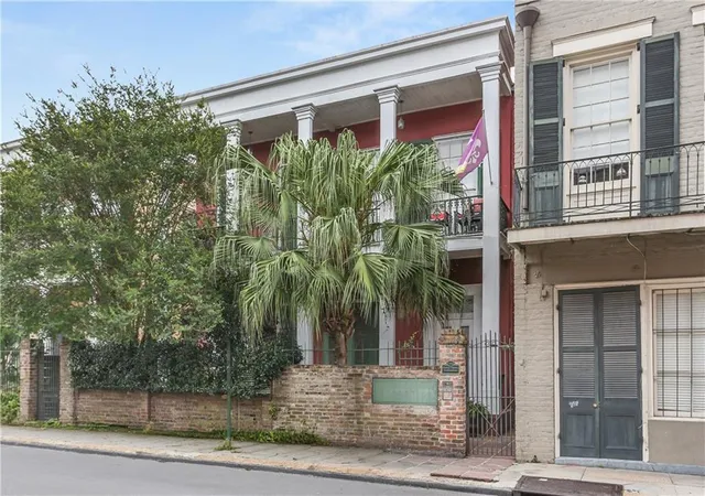 1204-chartres-st-5-new-orleans-la-70116/hzid_e6604e22