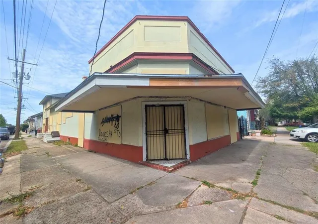 2200-ursulines-ave-new-orleans-la-70119/hzid_ade37d23