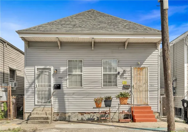 2749-51-saint-peter-st-new-orleans-la-70119/hzid_357695ea
