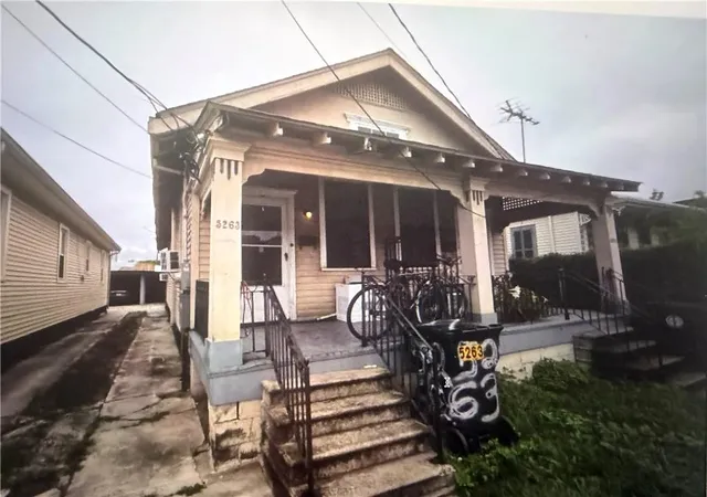 5261-62-tchoupitoulas-st-new-orleans-la-70115/hzid_51ee40f0