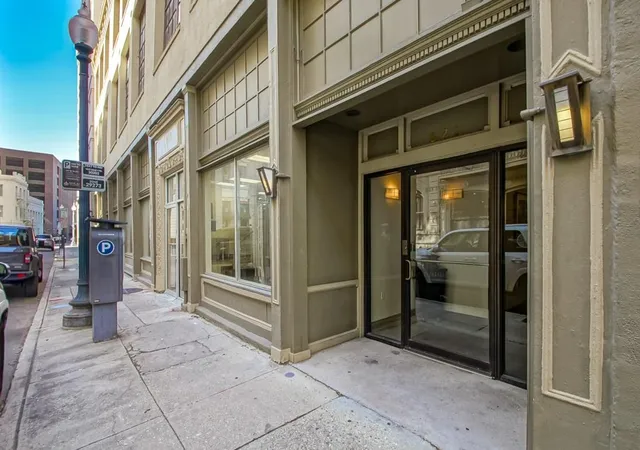 821-perdido-st-3c-new-orleans-la-70112/hzid_ed727ab7