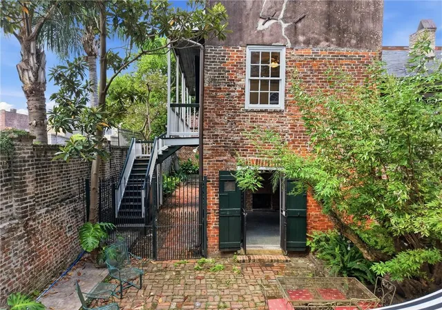823-royal-st-101-new-orleans-la-70116/hzid_3607006c