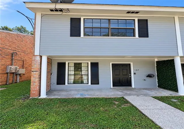 14586-honeysuckle-st-137-hammond-la-70401/hzid_d43a35de