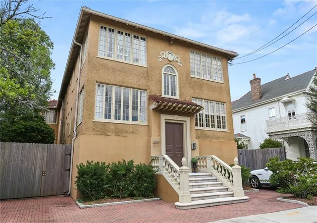 7608-st-charles-ave-b-new-orleans-la-70118/hzid_6d20e32c