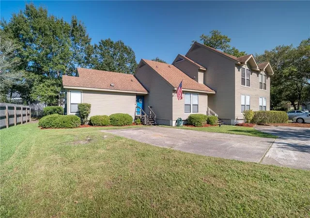 114-w-chamale-cvs-114-slidell-la-70460/hzid_e6e96fe6