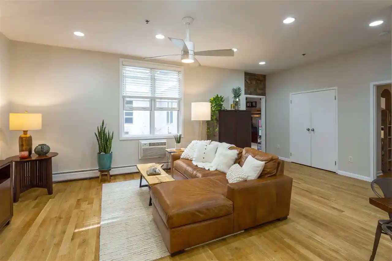 501-adams-st-2c-hoboken-nj-07030/hzid_1d023c9d