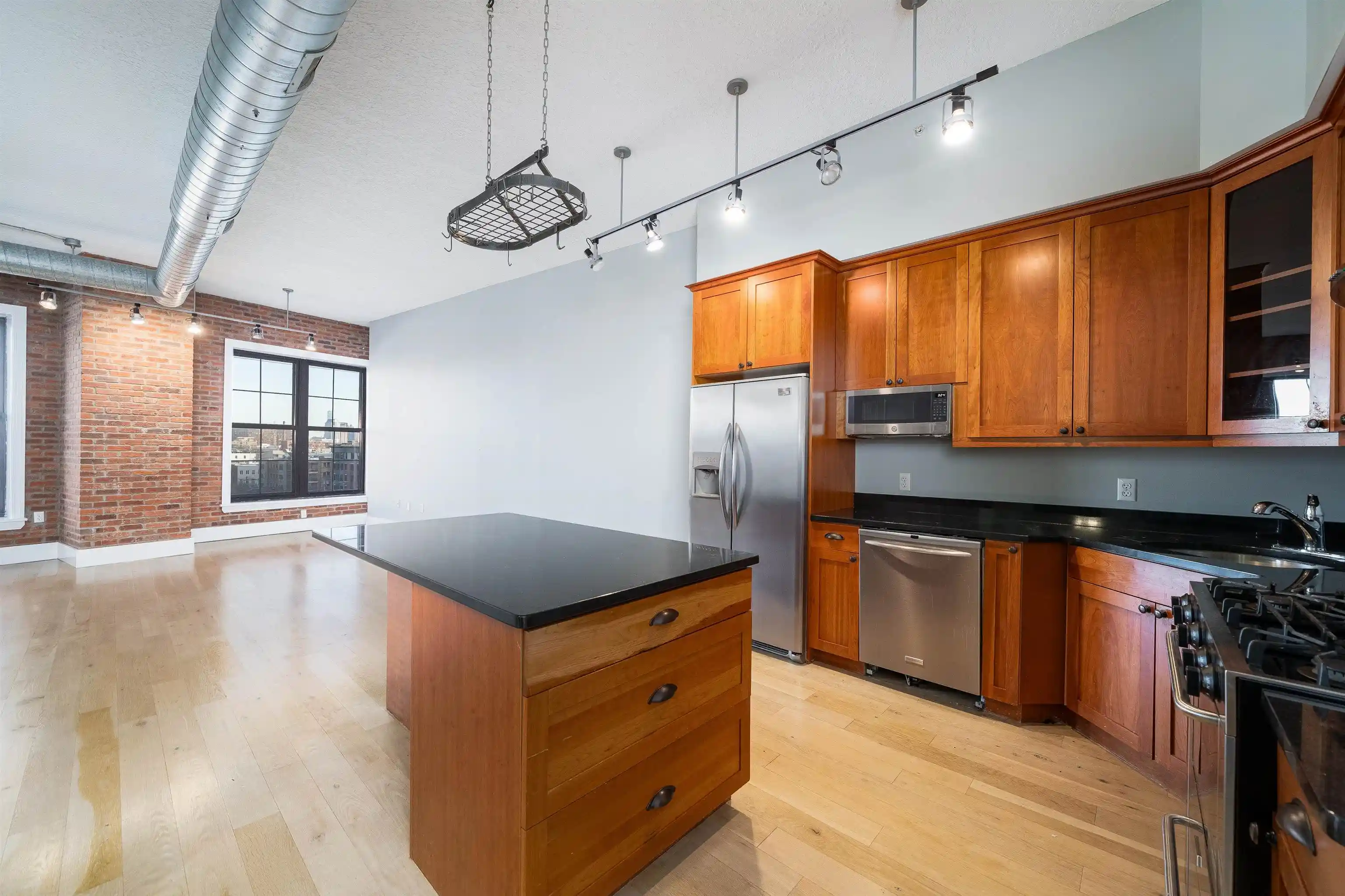 100-paterson-plank-rd-517-jersey-city-nj-07307/hzid_1ef48af0