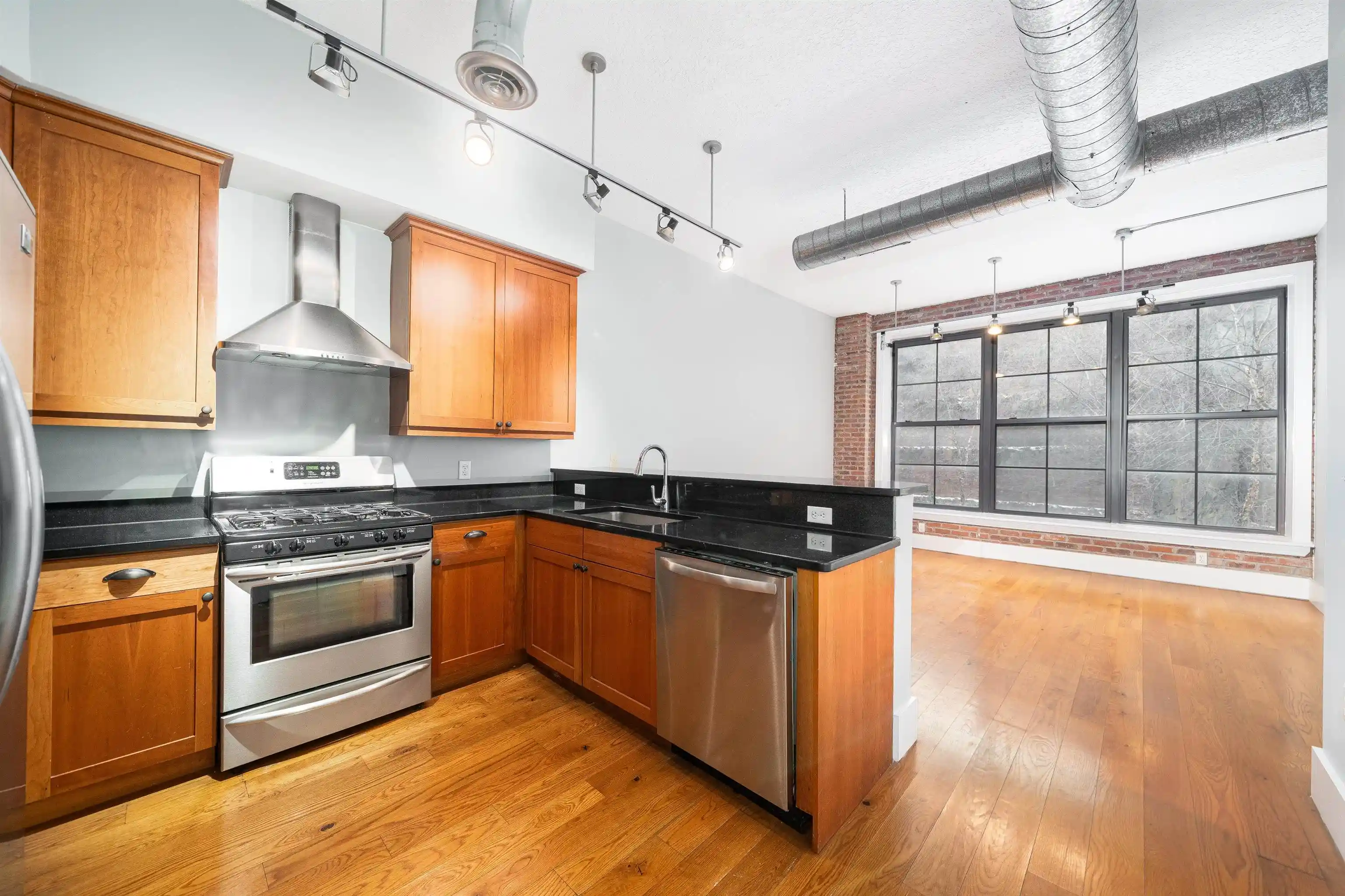 100-paterson-plank-rd-426-jersey-city-nj-07307/hzid_086121af