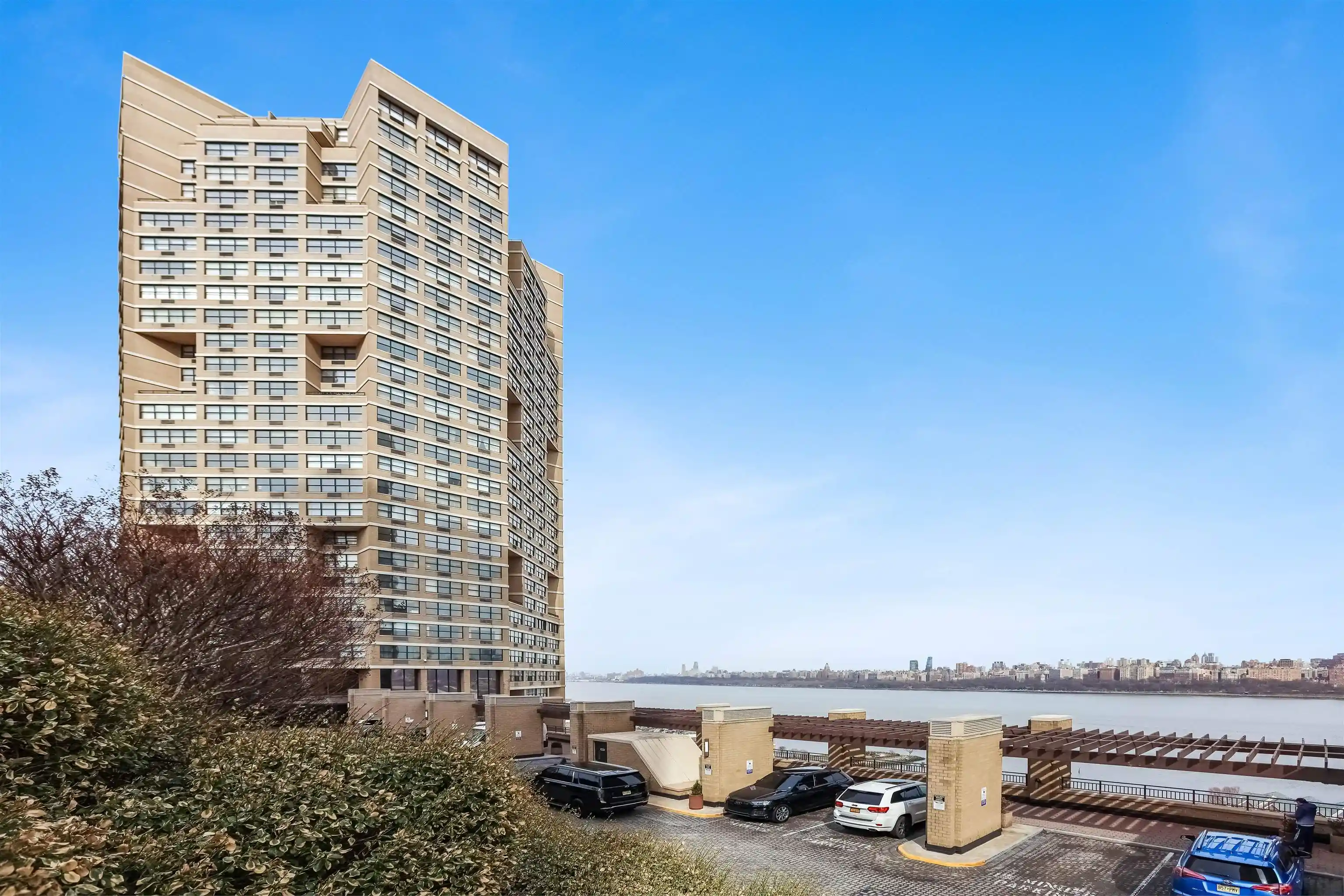 7004-john-f-kennedy-blvd-4a-guttenberg-nj-07093/hzid_237a358a