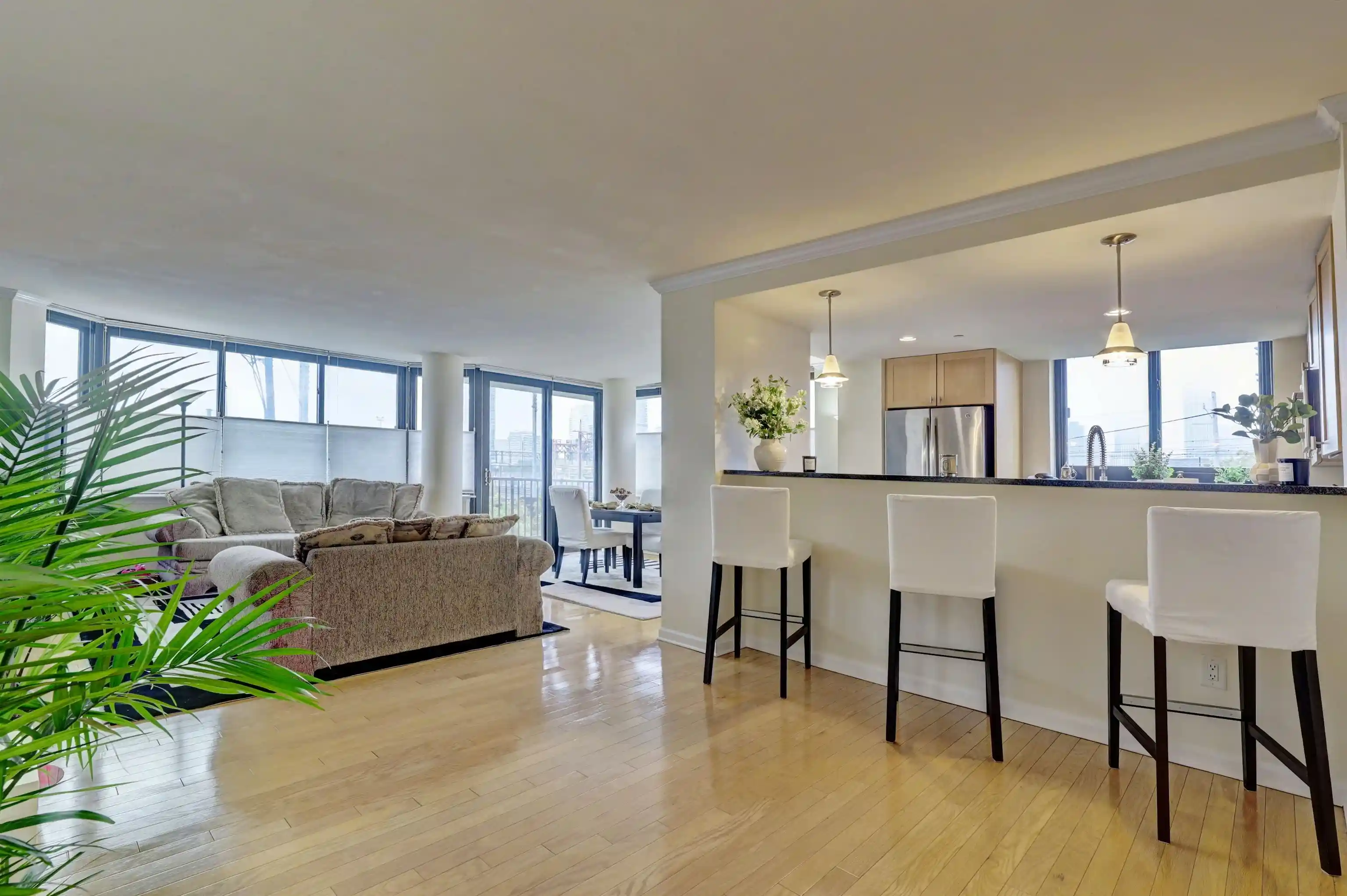 700-grove-st-3q-jc-downtown-nj-07310/hzid_d91e94aa