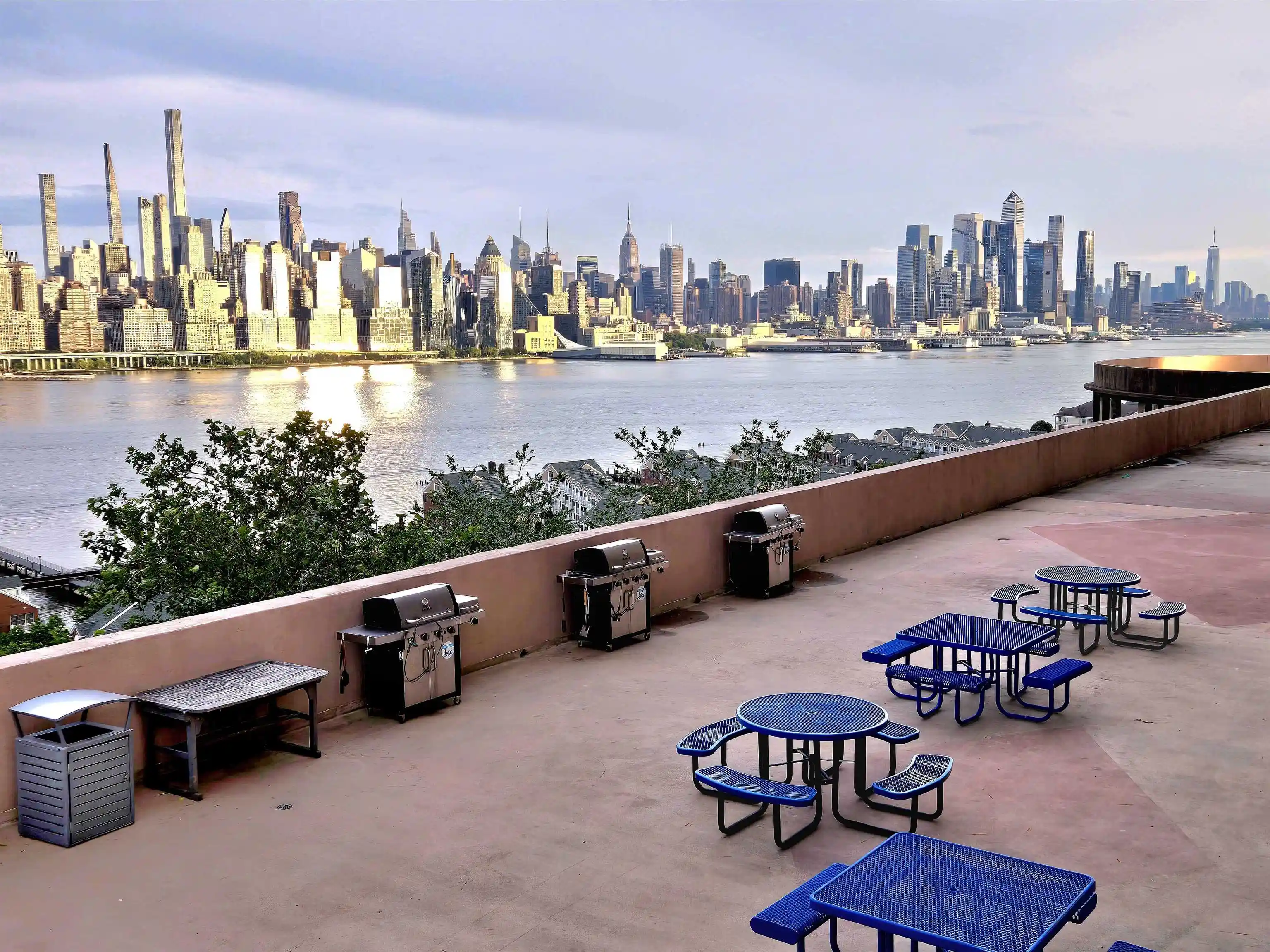 6600-blvd-east-22n-west-new-york-nj-07093/hzid_bcd34c5e
