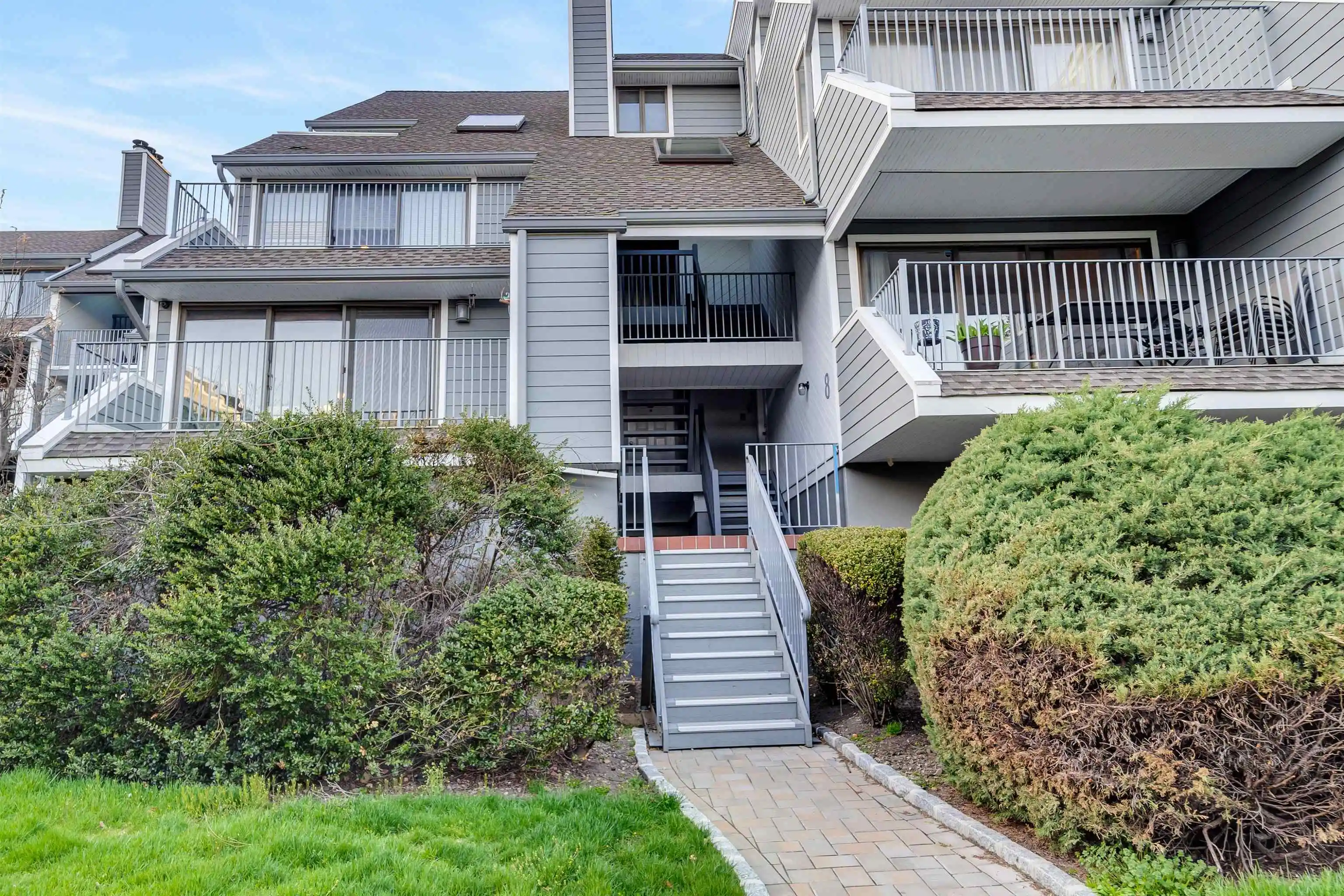 8c-cove-ln-north-bergen-nj-07047/hzid_31091db3