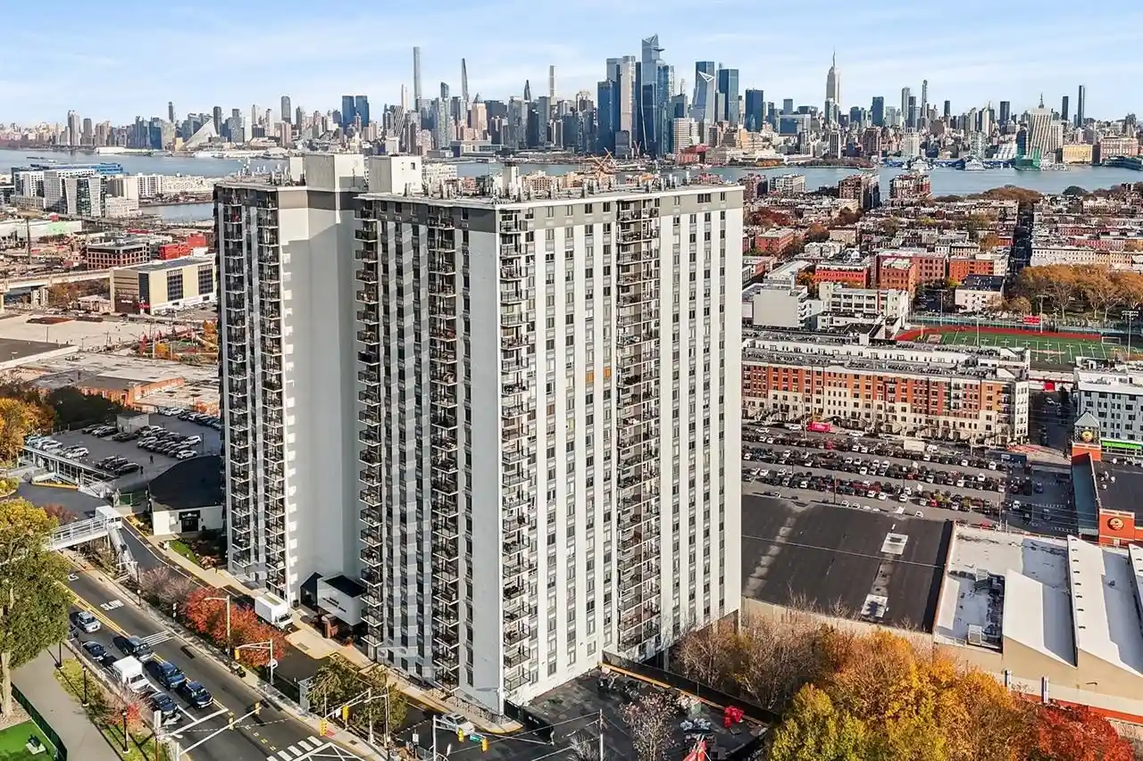 100-manhattan-ave-1319-union-city-nj-07087/hzid_31b864fe