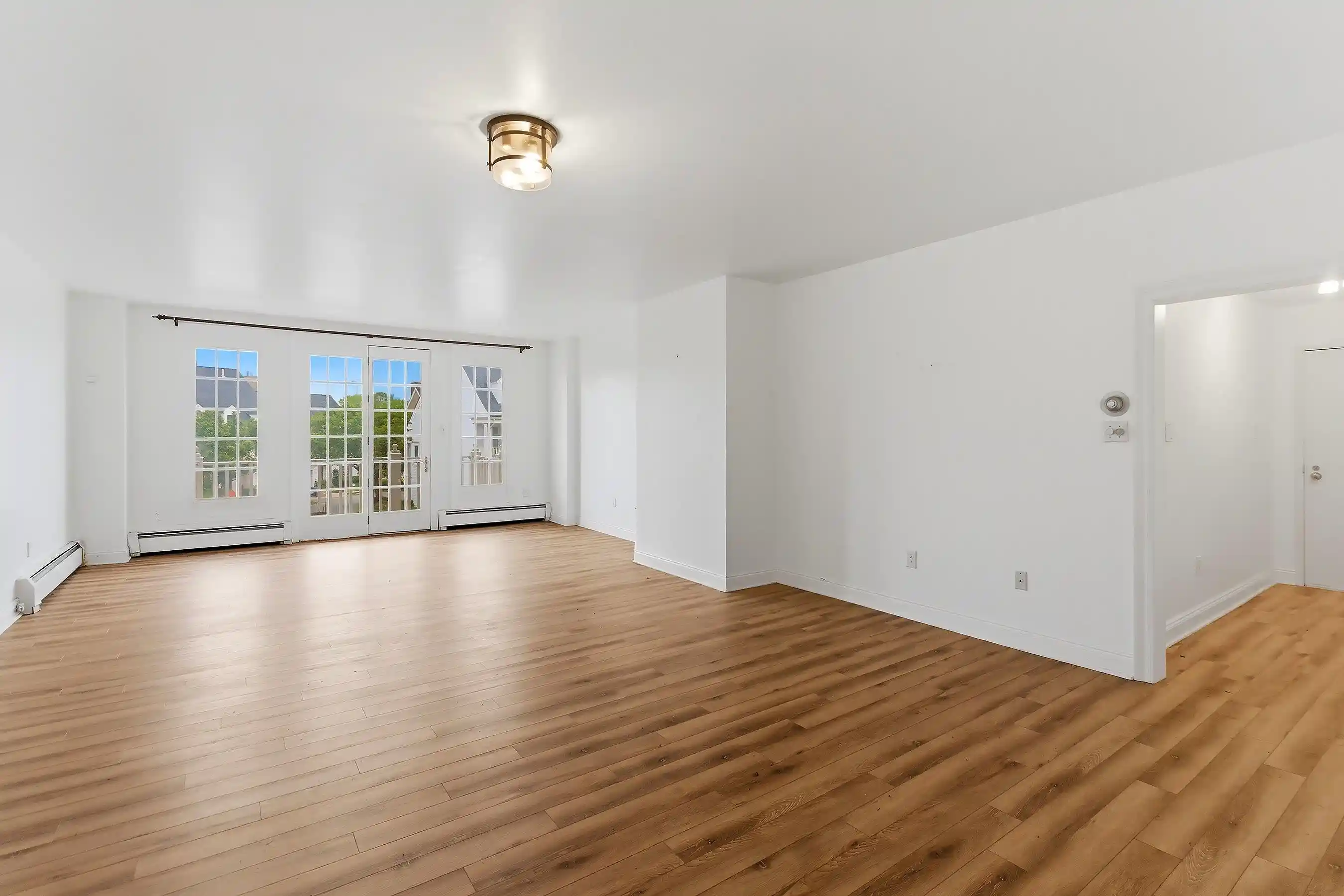 204-shearwater-ct-west-21-jersey-city-nj-07305/hzid_ab03f873