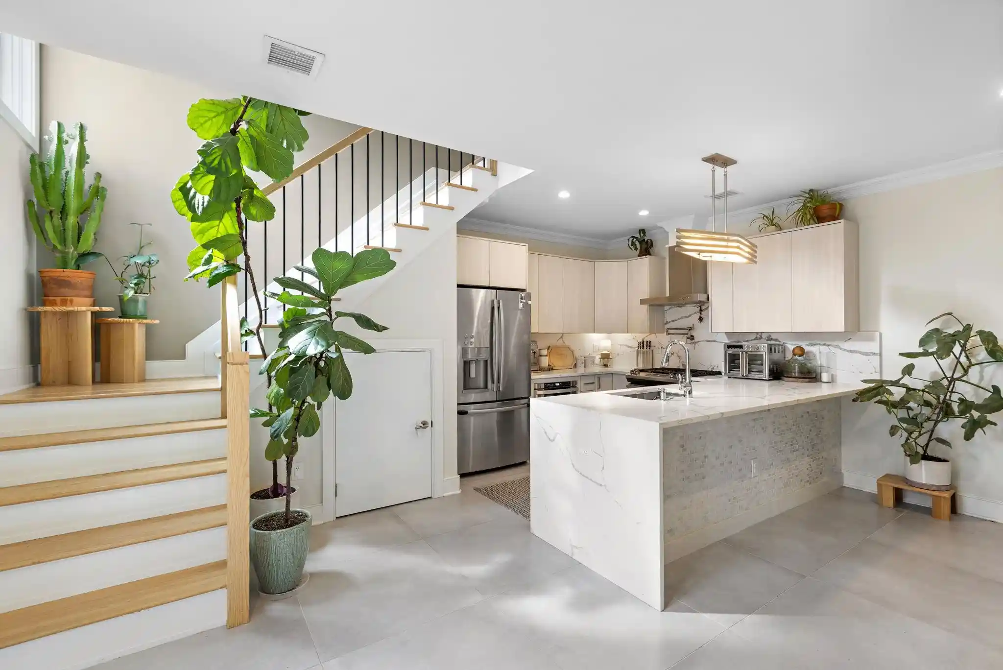 95-thorne-st-jersey-city-nj-07307/hzid_321b3374