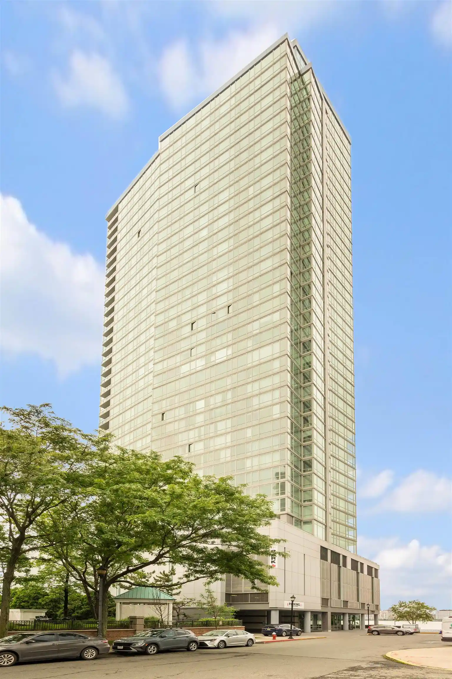 2-2nd-st-2108-jersey-city-nj-07302/hzid_3ae78da5